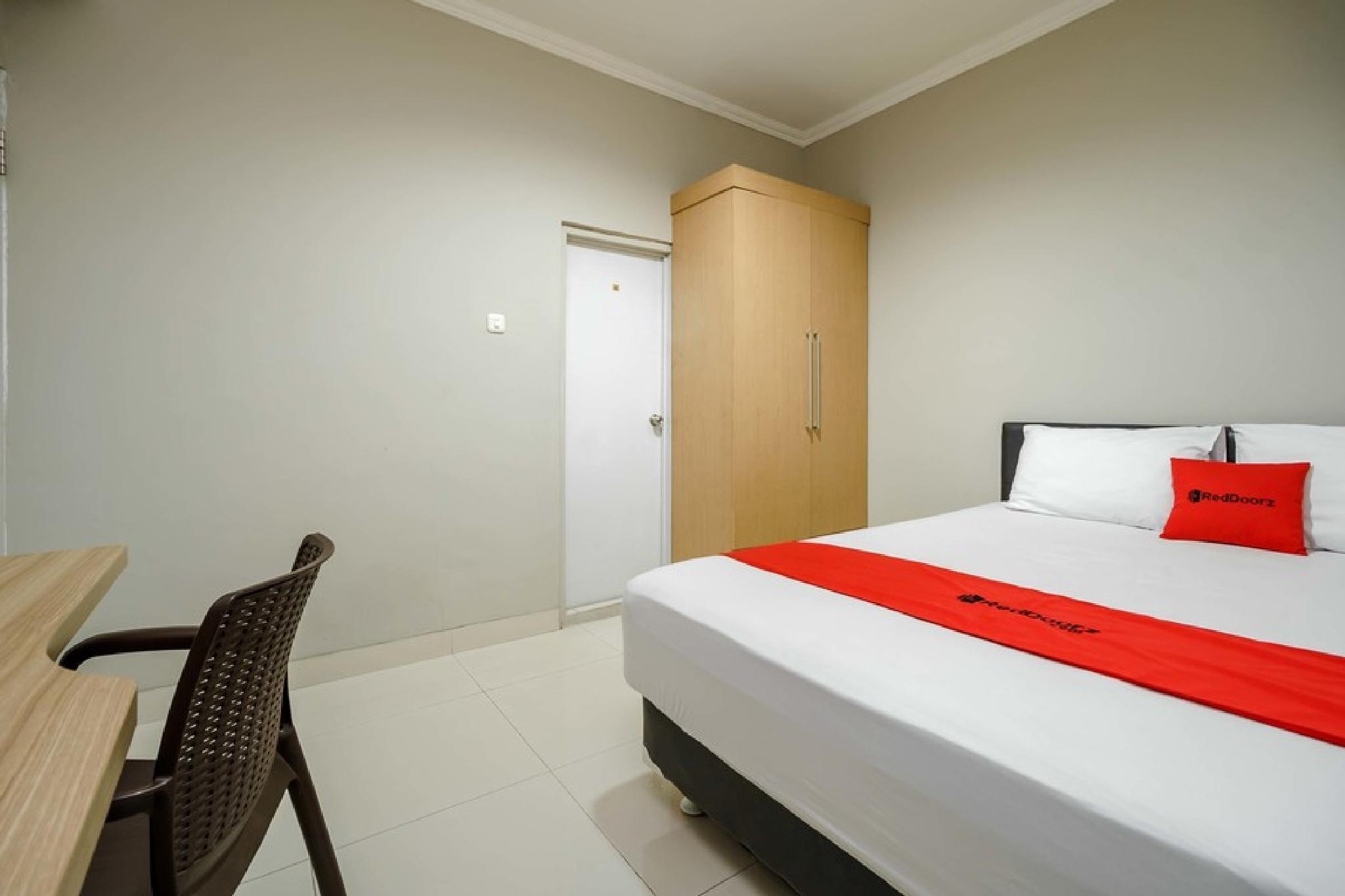 Hotel Reddoorz @ Mangga Besar 2 Yakarta Exterior foto