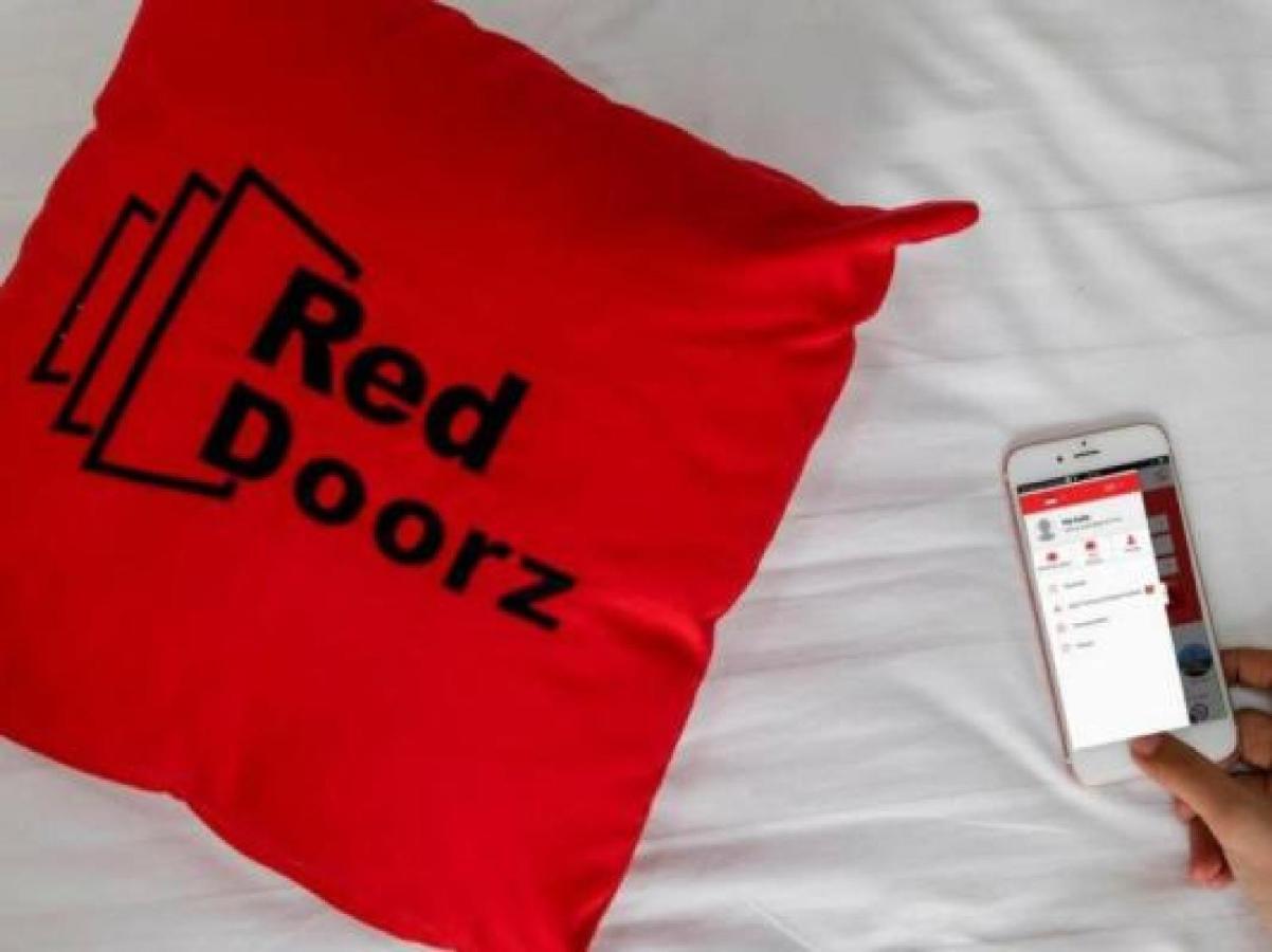 Hotel Reddoorz @ Mangga Besar 2 Yakarta Exterior foto